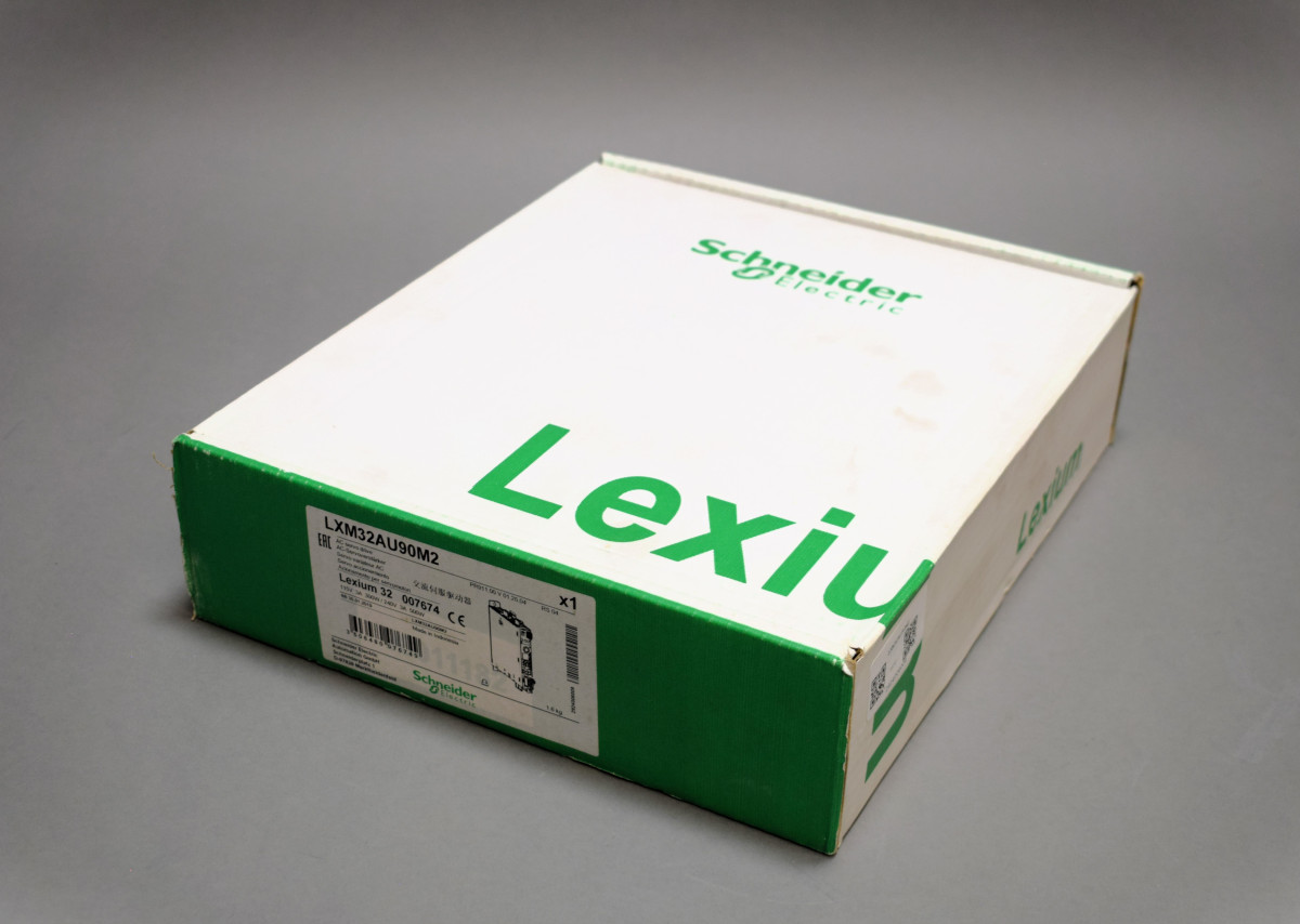 LXM32AU90M2 New in sealed package