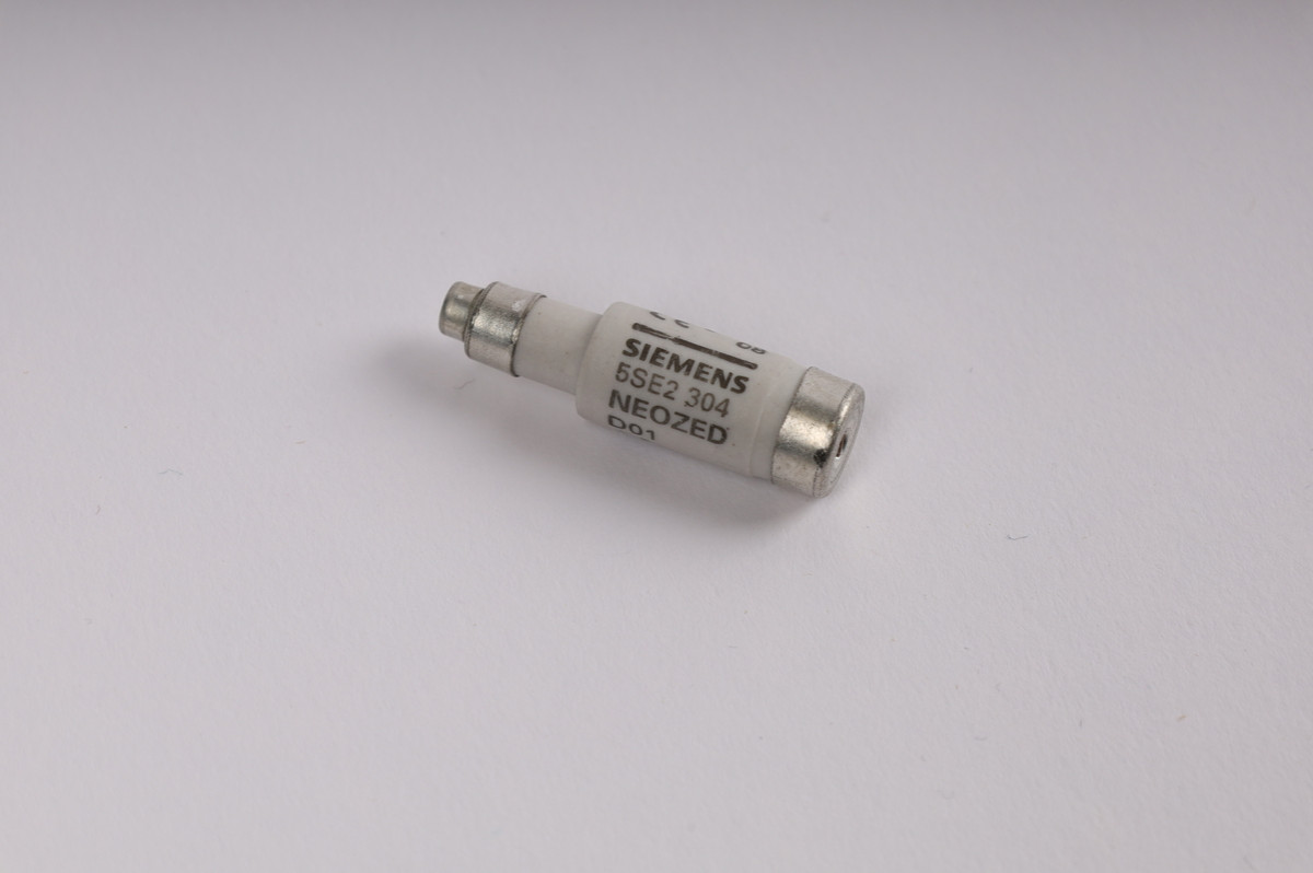 5SE2304 Neu in versiegelter Verpackung