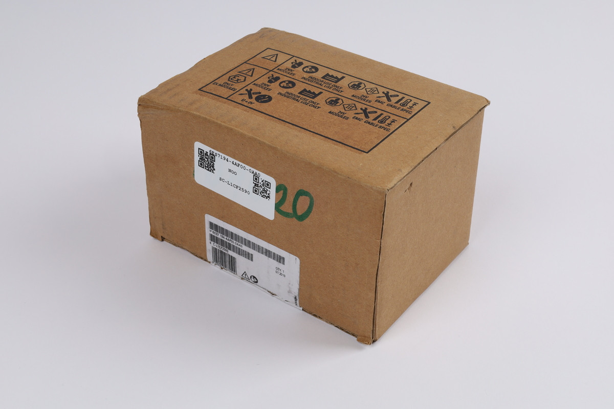 6ES7194-4AF00-0AA0 New in an open package