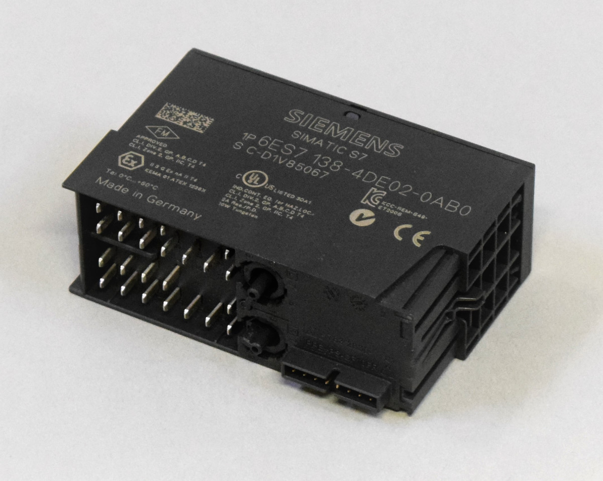 6ES7138-4DE02-0AB0 Odnowiony