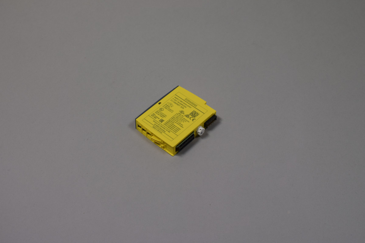 6ES7136-6DB00-0CA0 Ny uten boks