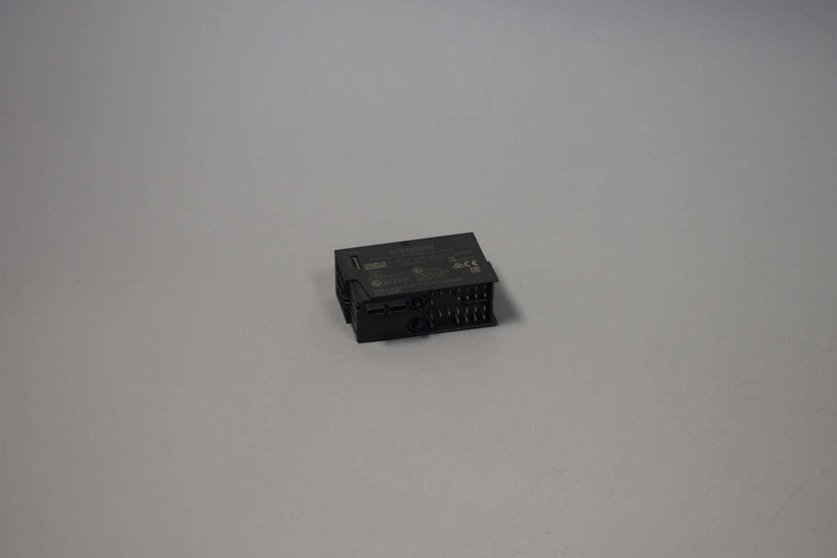 6ES7138-4FA05-0AB0 korišteno