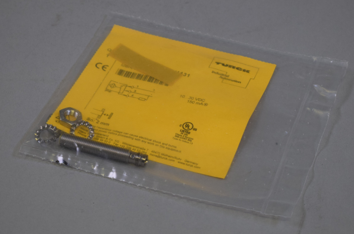 BI2-EG08-AP6X-V1131 4602050 New in sealed package