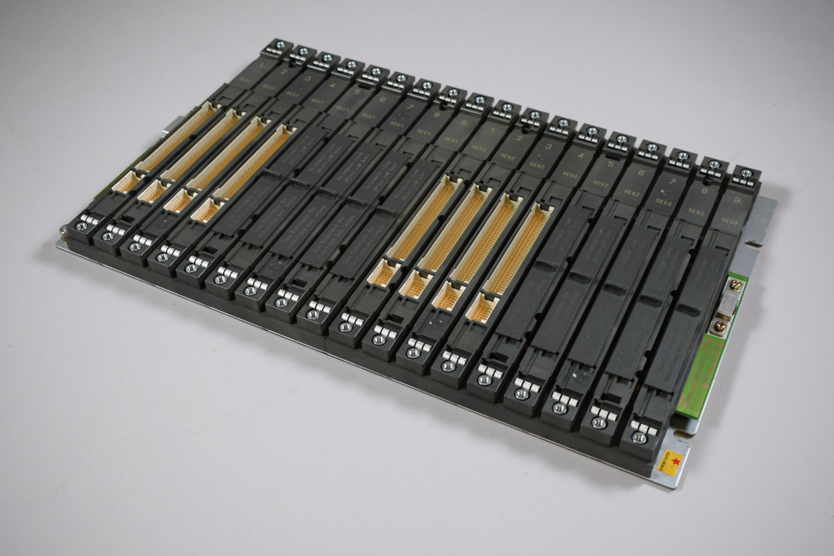 6ES7400-2JA00-0AA0 Odnowiony