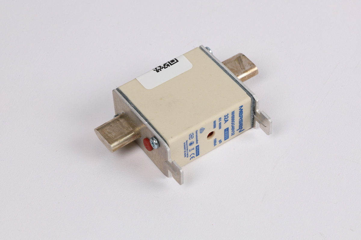 NH000GG40V32 New in sealed package