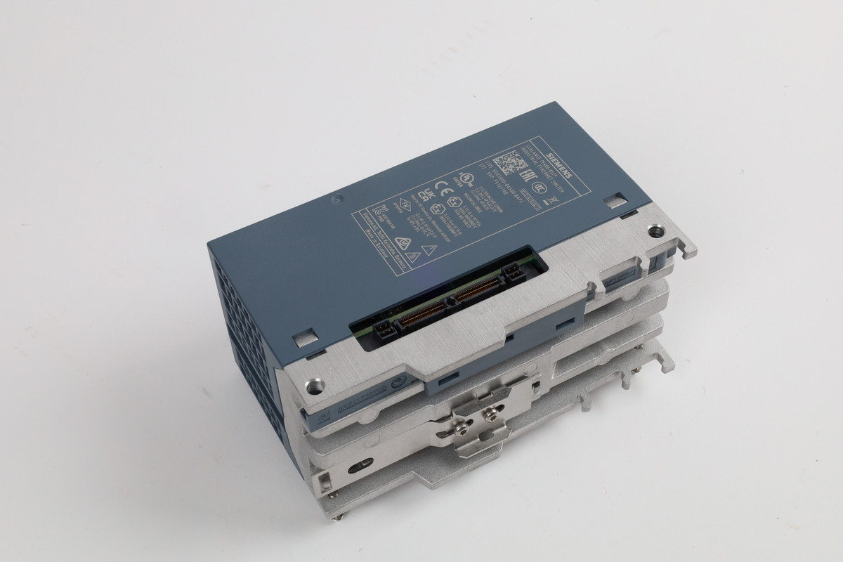 6GK5400-8AS00-8AP2 New without box