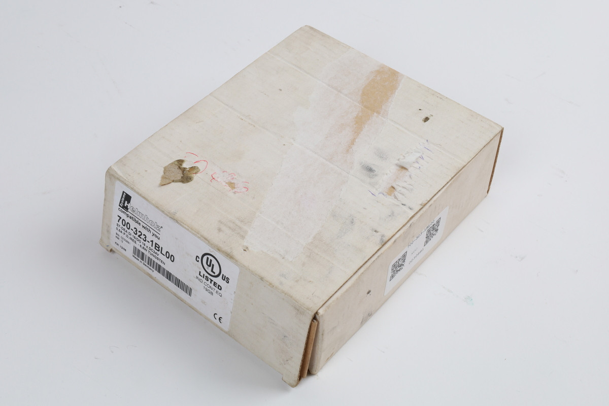 700-323-1BL00 New in an open package