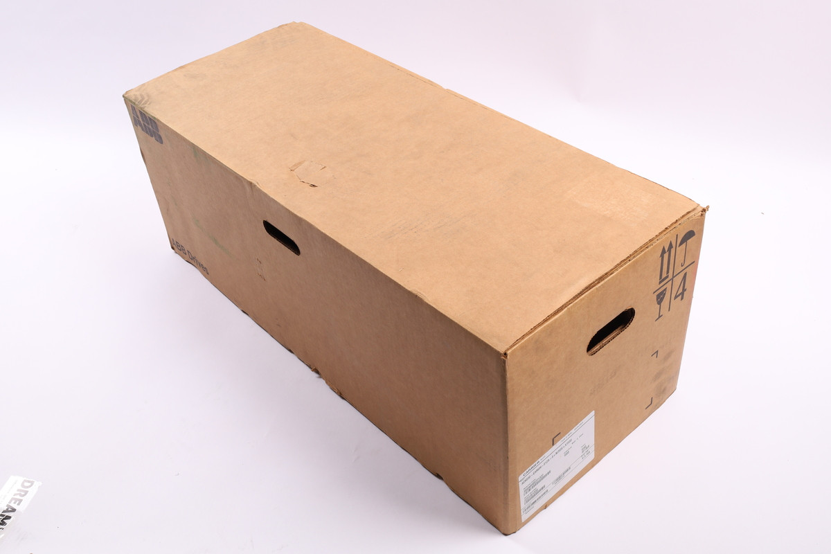 ACH550-CARUH-012A-4+N2006+X1558 3AUA0000221322 New in an open package