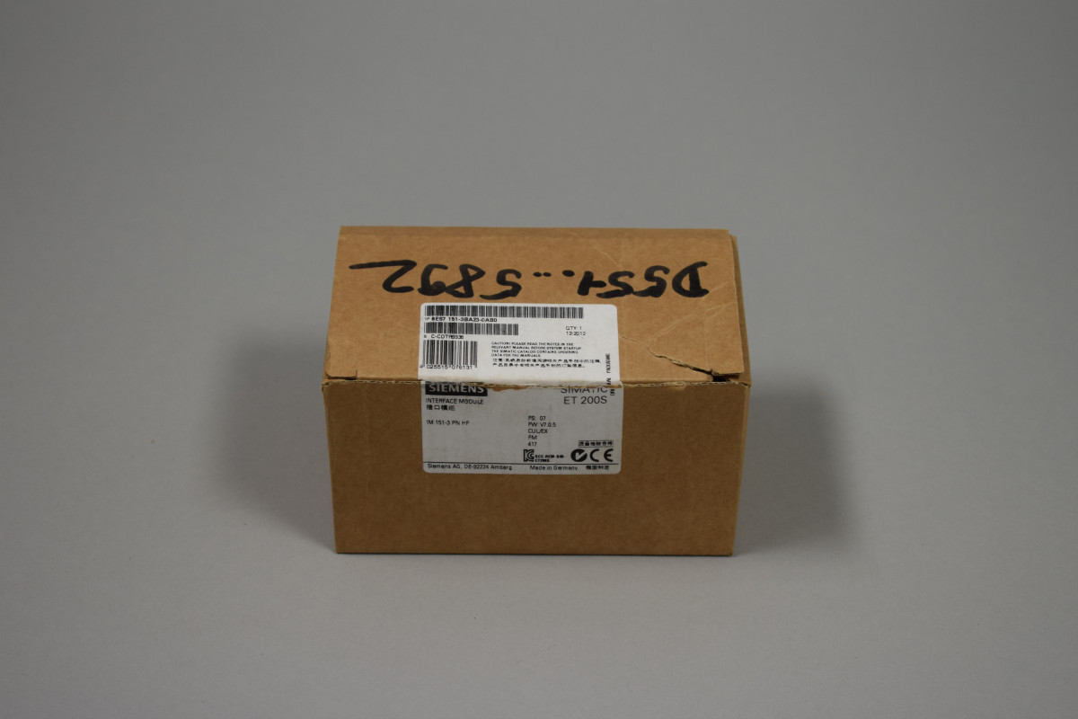 6ES7151-3BA23-0AB0 Nei an engem oppene Pak