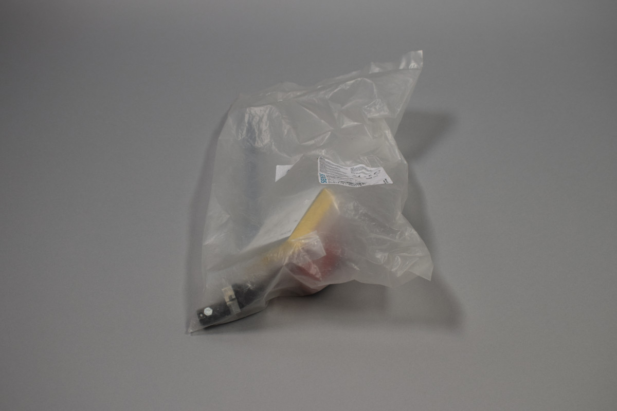 8UC7121-8BD15 Neu in versiegelter Verpackung