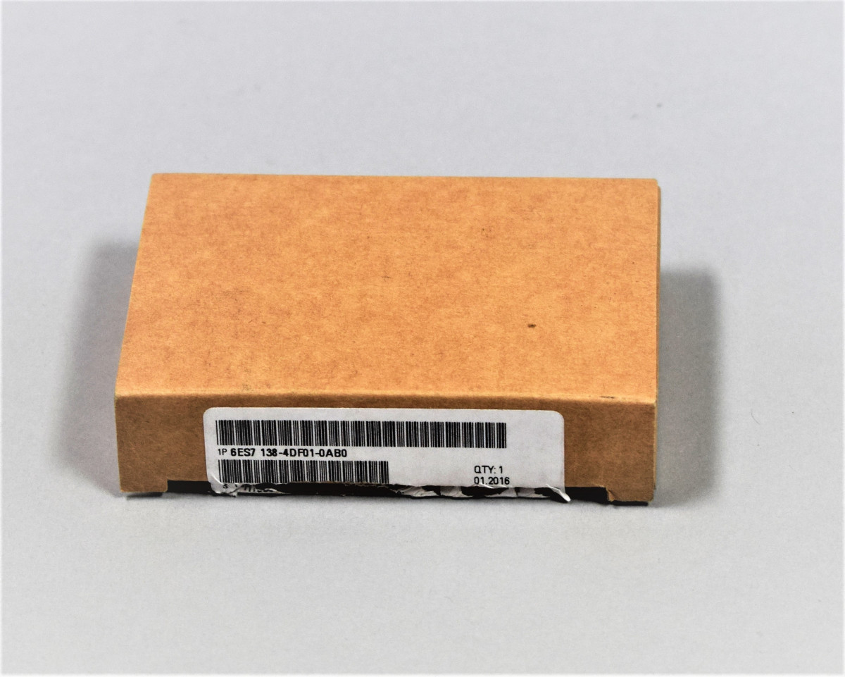 6ES7138-4DF01-0AB0 New in an open package