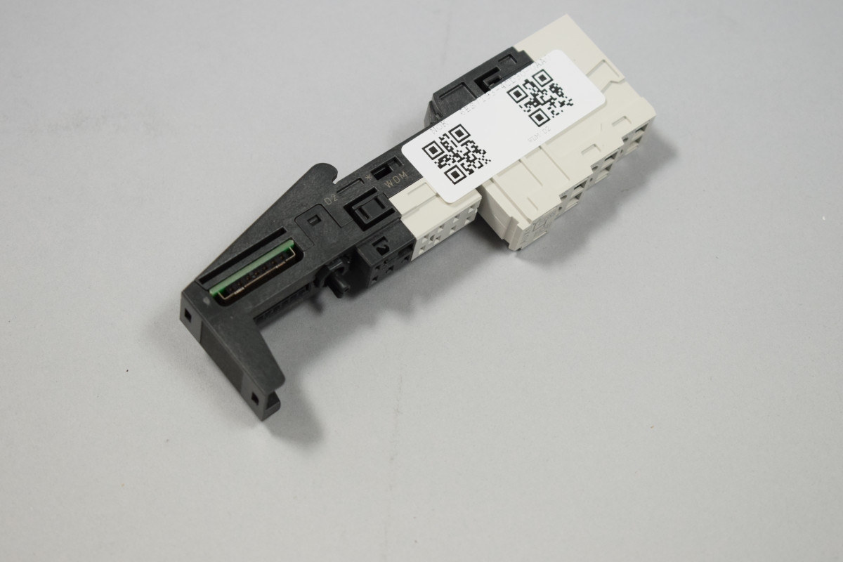 6ES7193-4CD30-0AA0 New without box