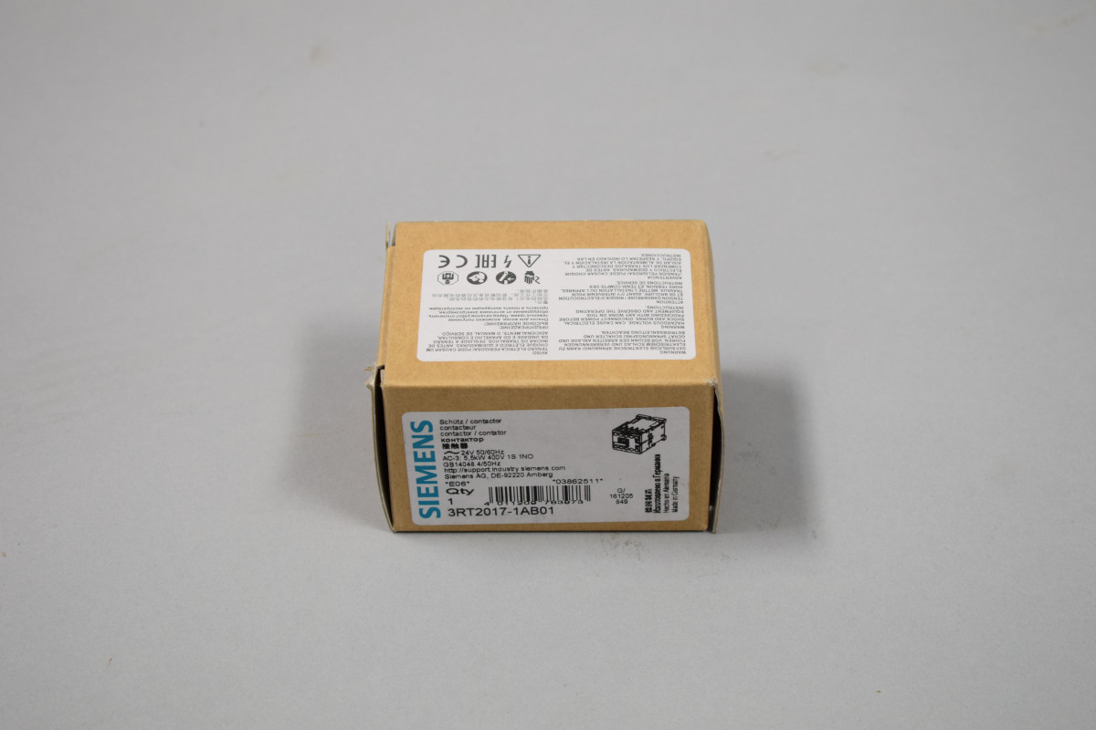 3RT2017-1AB01 New in sealed package
