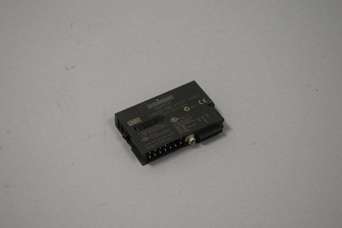 6ES7138-4CB11-0AB0 Ny uten boks