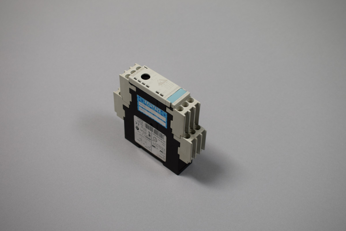 3RK1408-8KE00-0AA2 Benotzt