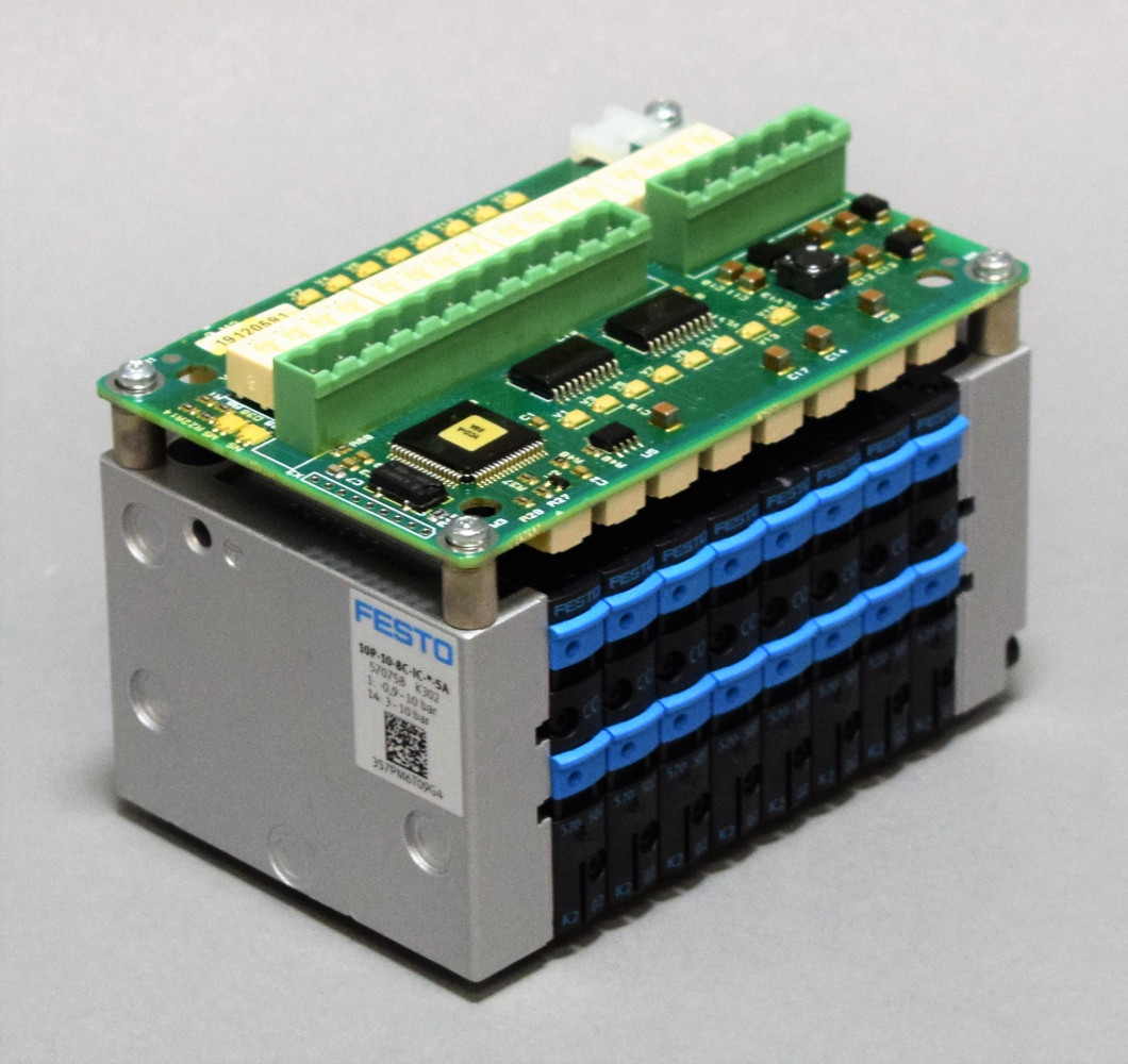 10P-10-8C-IC-R-Y-8CO+V-SA 18200 New without box