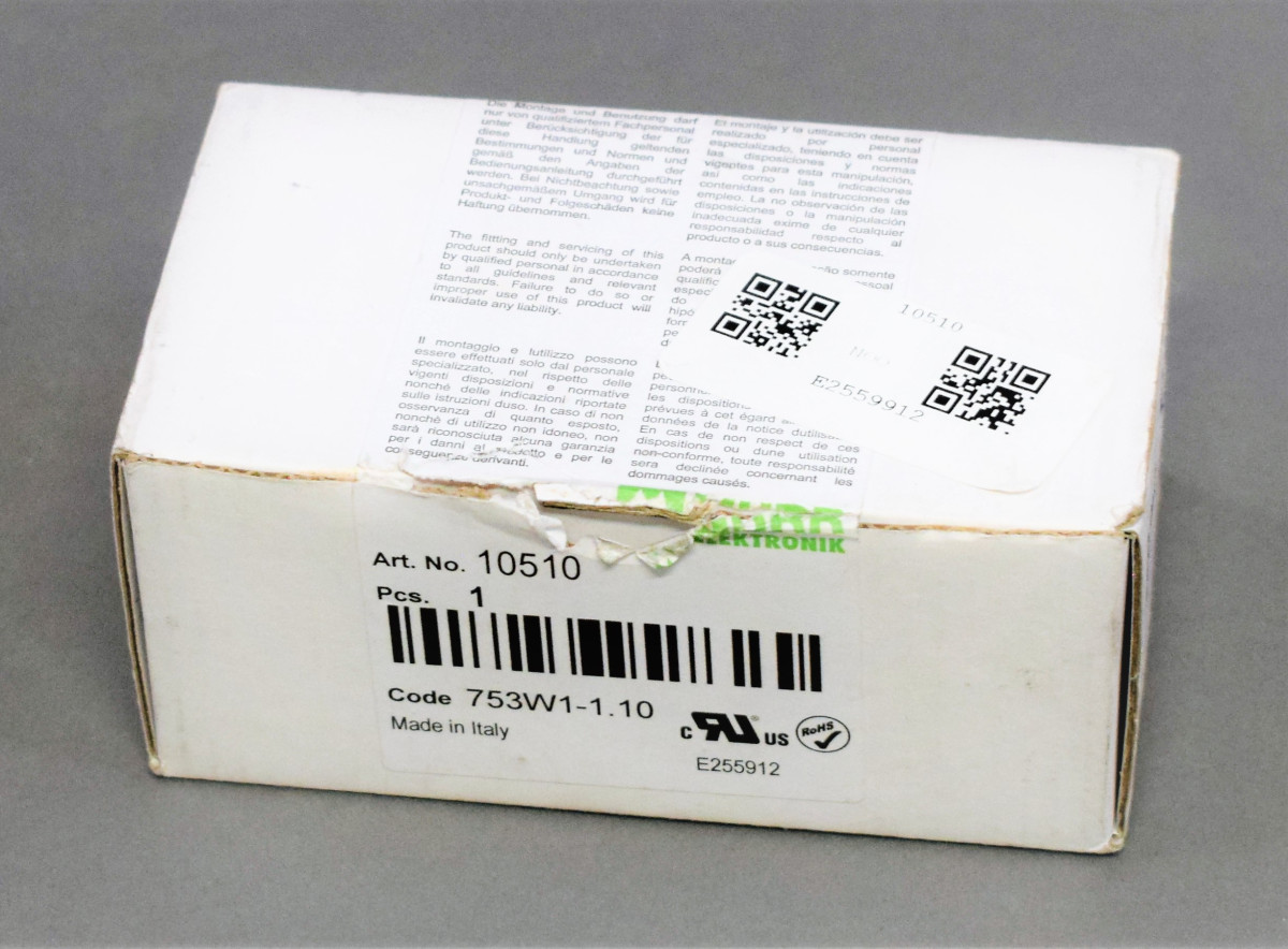 10510 New in an open package