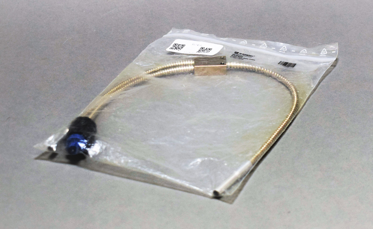 FL0402 New in sealed package