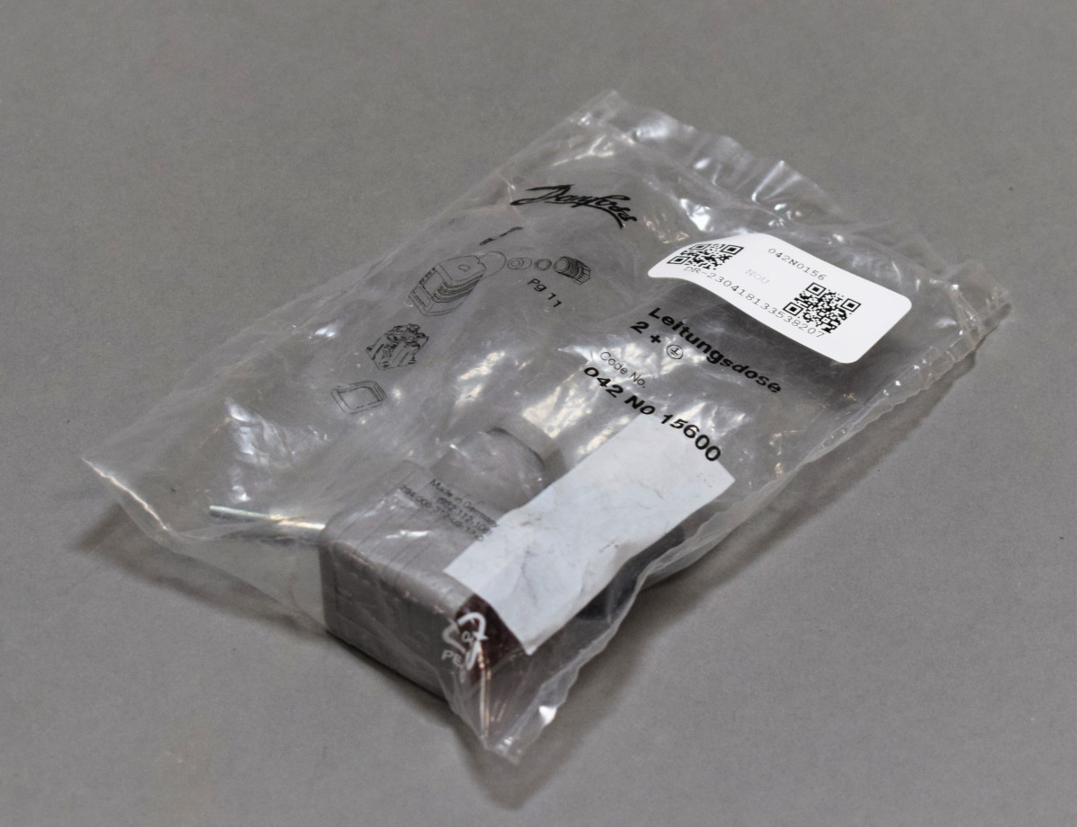 042N0156 Neu in versiegelter Verpackung