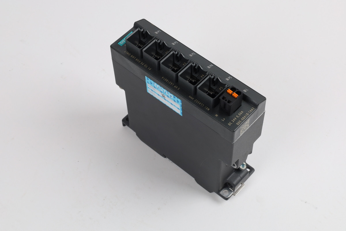 6GK5005-0BA10-1AA3 Obnovljen