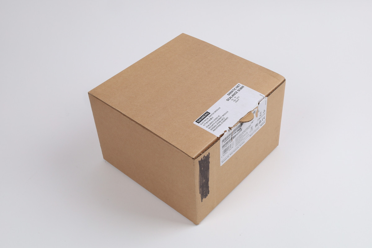 6GK5632-2GS00-2AC2 New in an open package