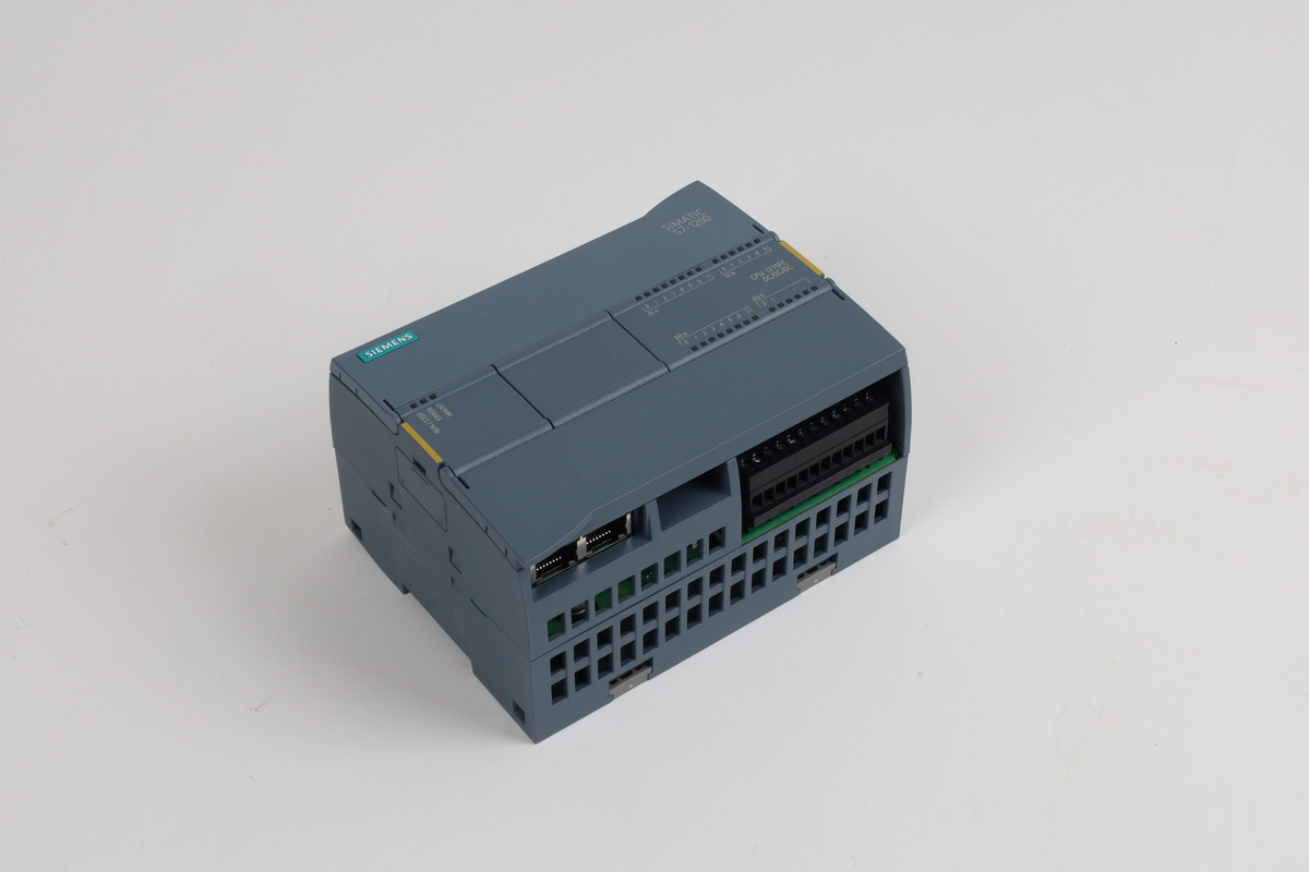 6ES7215-1AF40-0XB0 New without box