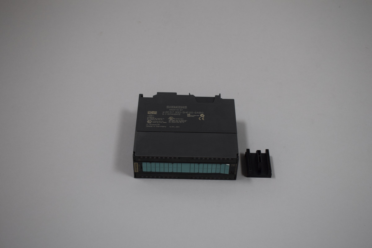 6ES7332-5HF00-0AB0 New without box
