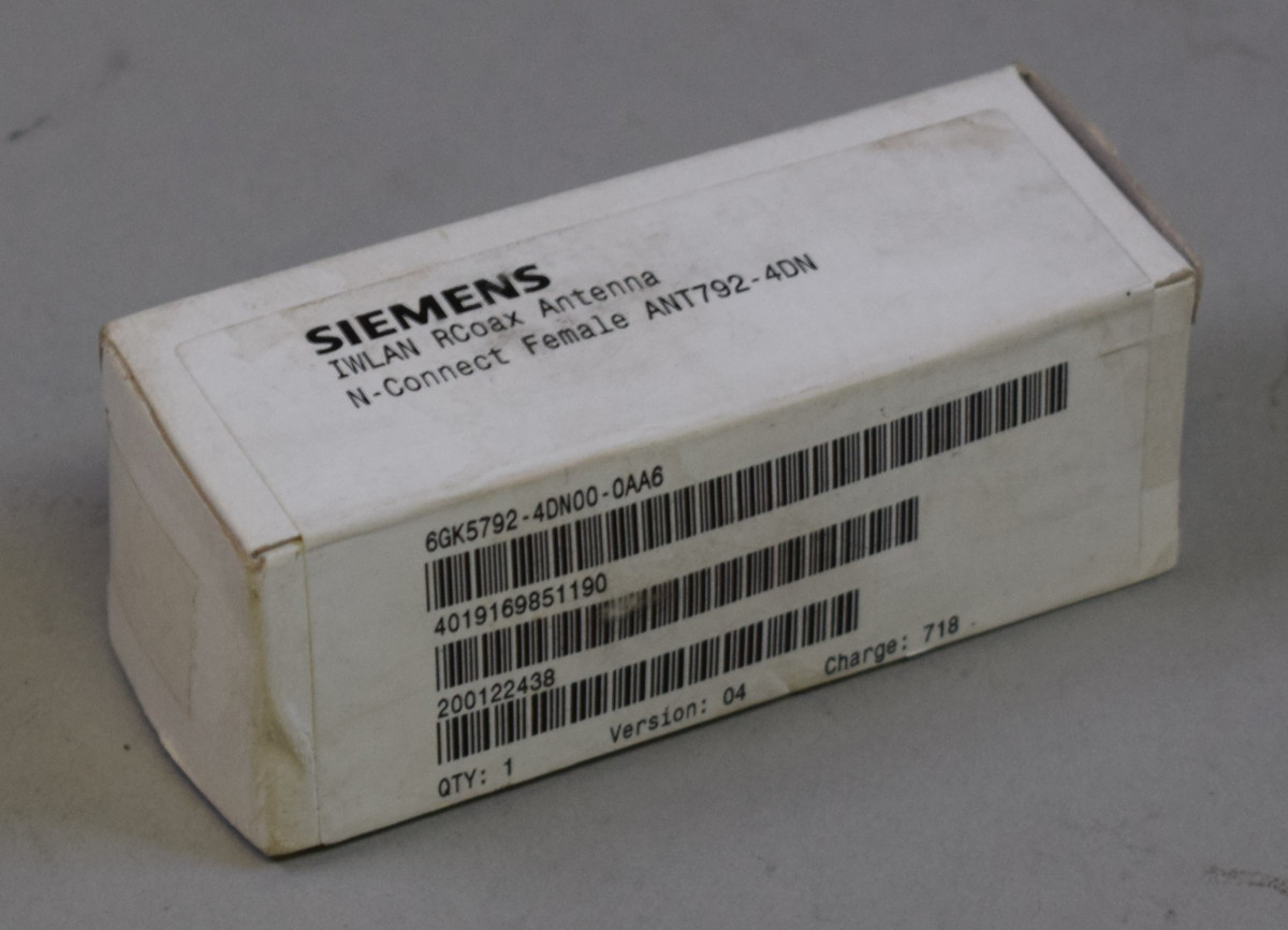 6GK5792-4DN00-0AA6 Neu in versiegelter Verpackung