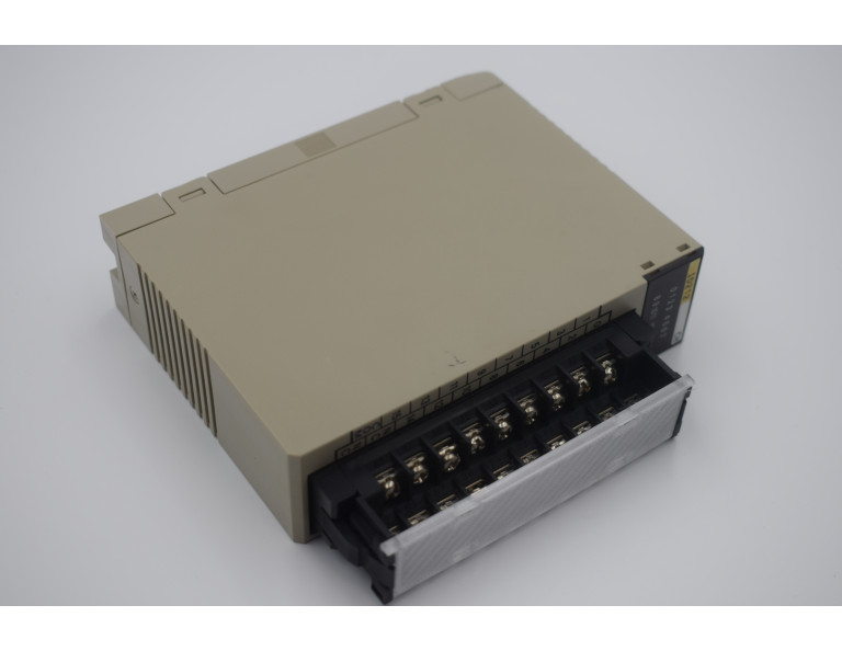 C200H-ID212 Used