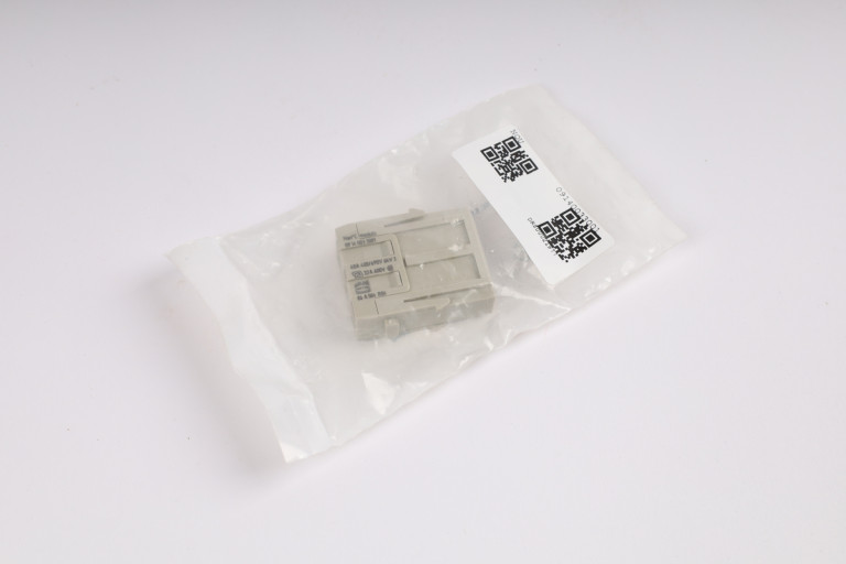 09140033001 Han Modular 3 C Module male 40A New in sealed package
