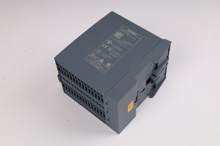 6GK5216-0BA00-2AB2 Benotzt