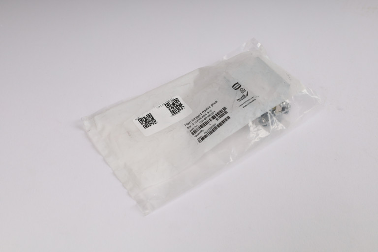 09140100371 New in sealed package