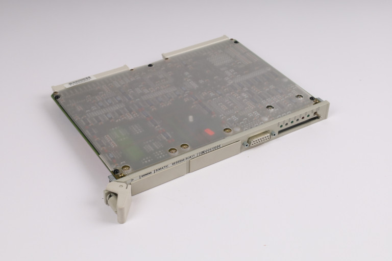 6ES5544-3UA11 Oppusset