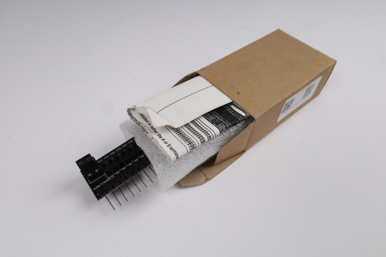 IC200ACC302A New in an open package