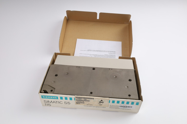 6ES5951-7NB21 New in an open package