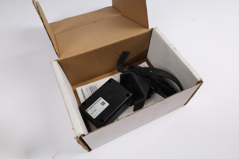 AC-ALM-M 520101 New in an open package