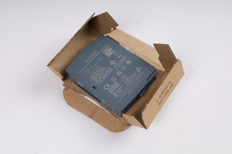 6ES7138-6BA01-0BA0 Ny i åpen pakke