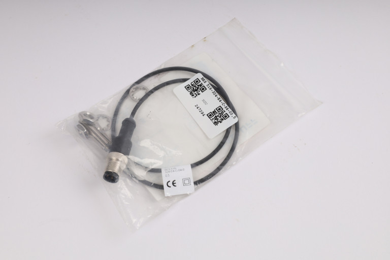 BES 516-324-E4-C-S4-00,5 BES00NA New in sealed package