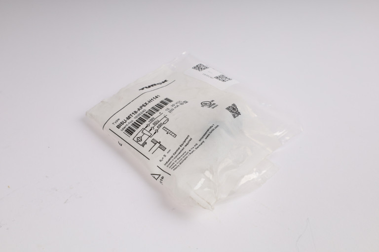 BI5U-MT18-AP6X-H1141 New in an open package