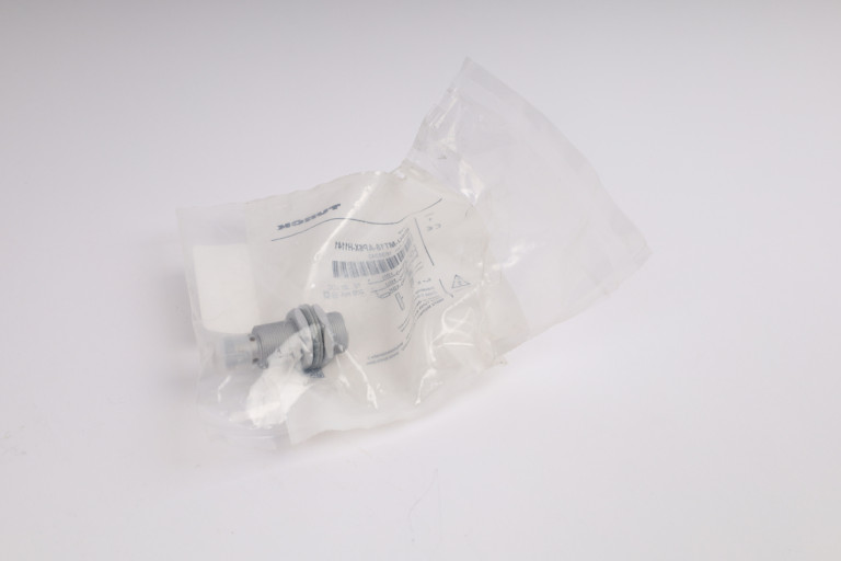 BI5U-MT18-AP6X-H1141 1635240 New in an open package