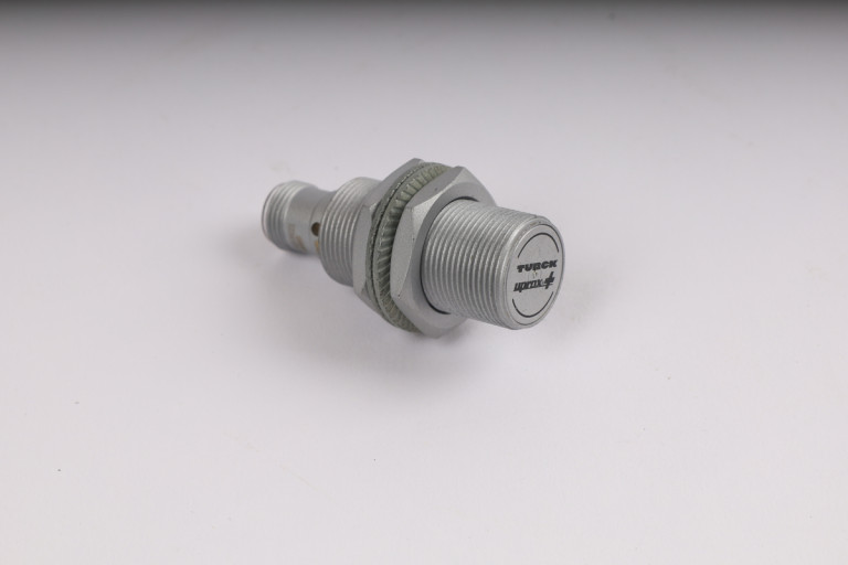 BI5U-MT18-AP6X-H1141 Gebraucht