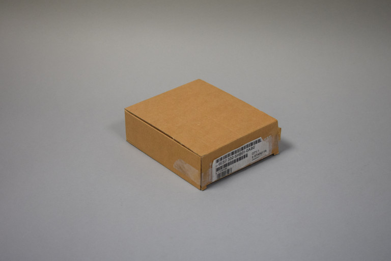 6ES7332-5HB01-0AB0 New in an open package