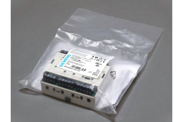 3RG9002-0DC00 New in sealed package