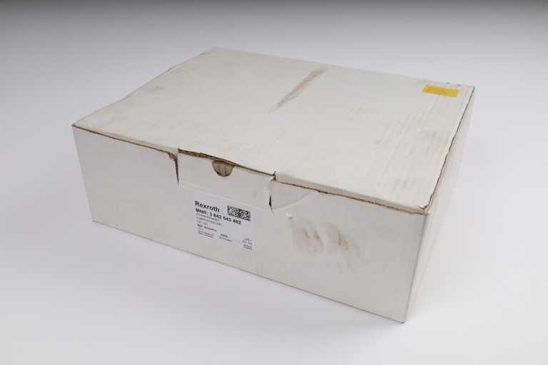 3842543482 Neu in versiegelter Verpackung