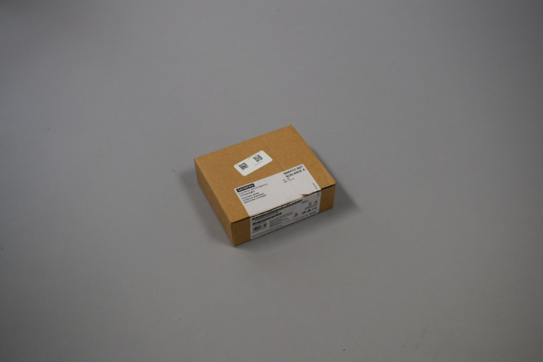 6GK5208-0BA00-2AB2 New in an open package