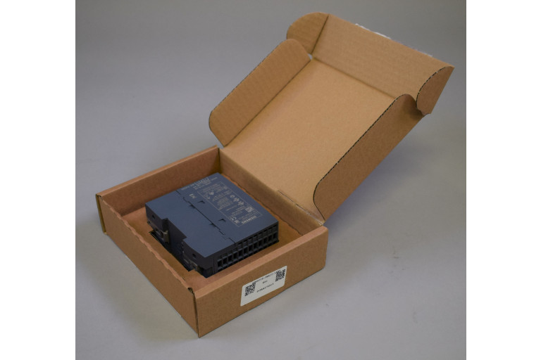 6GK5008-0BA10-1AB2 New in an open package