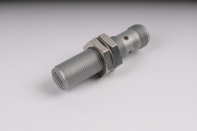 BI6U-MT12-VP6X-H1141 1644819 Repasovaný