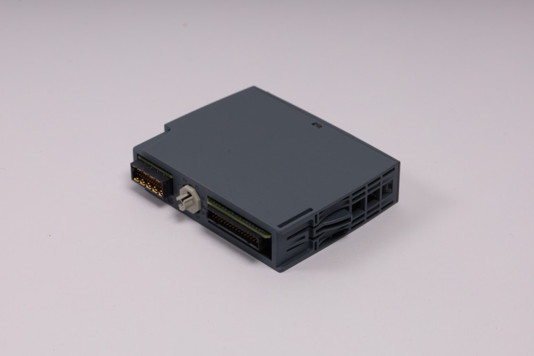 6AG1131-6BH01-7BA0 Odnowiony