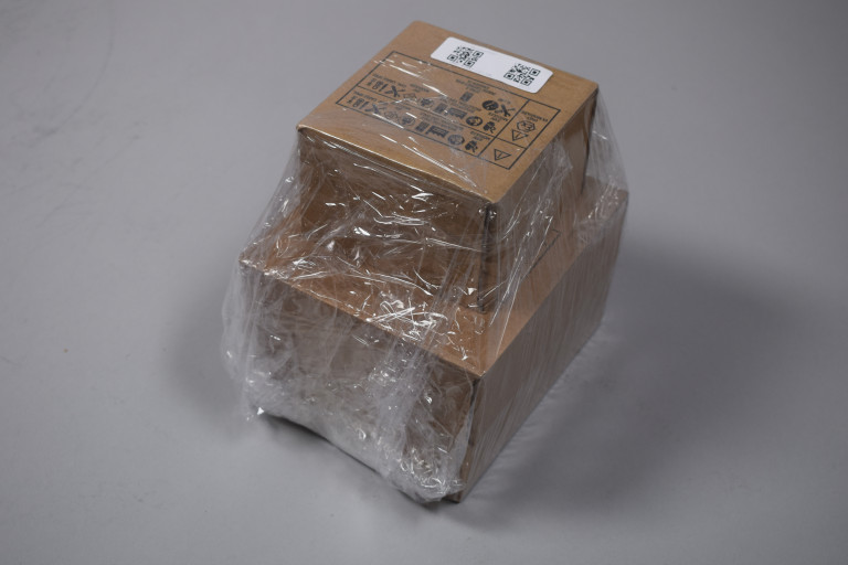 6ES7153-2AR04-0XA0 New in sealed package