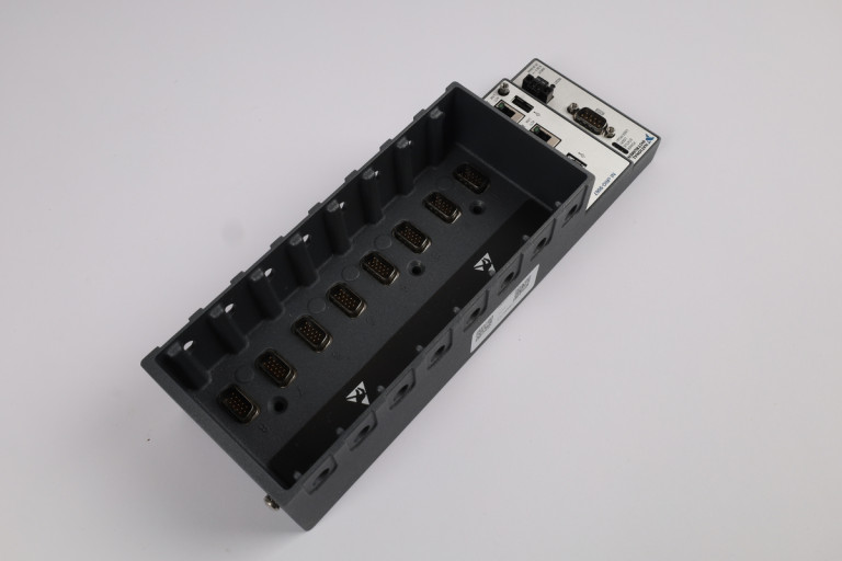 cRIO-9067 155824C-01L New without box